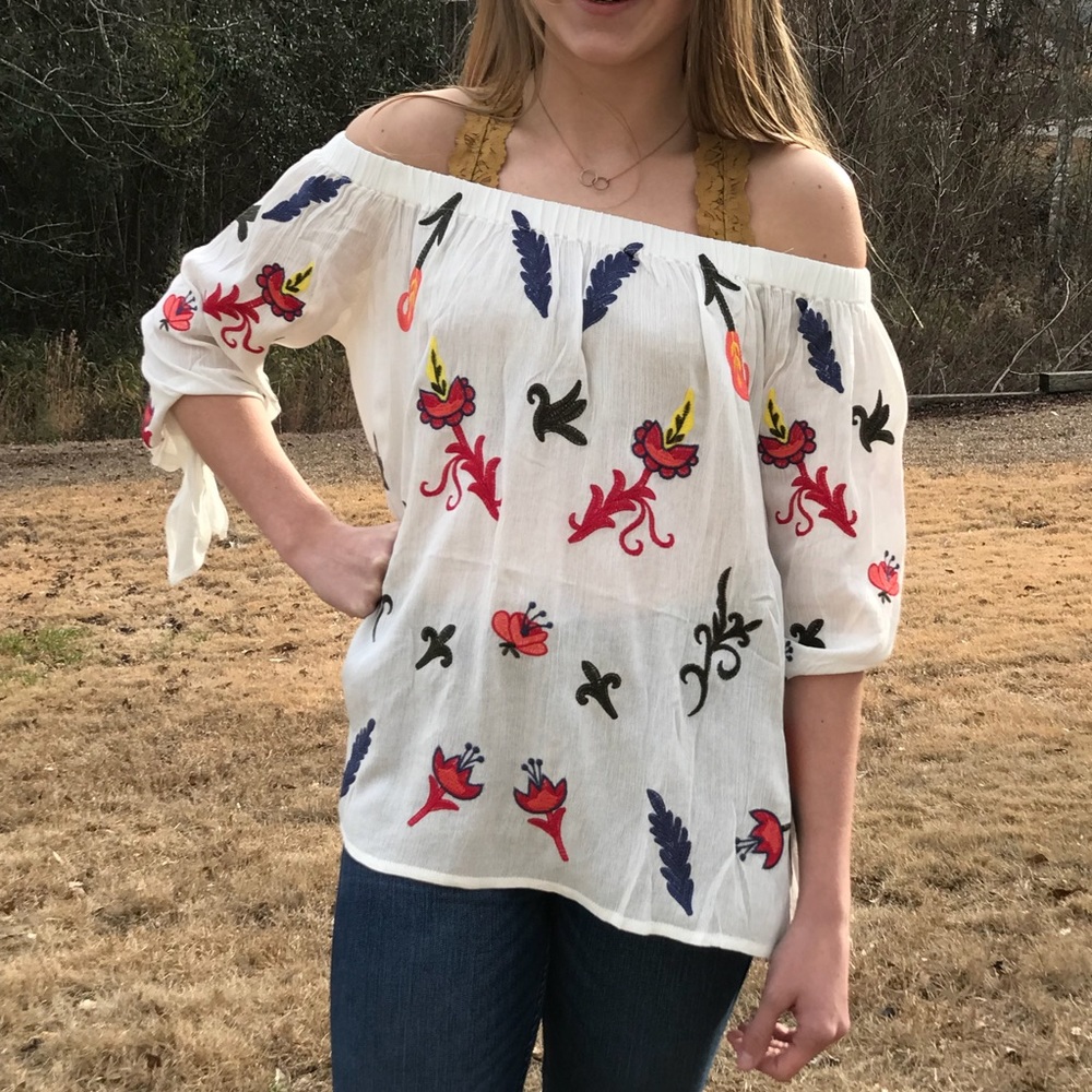 NWT UMGEE off the shoulder top